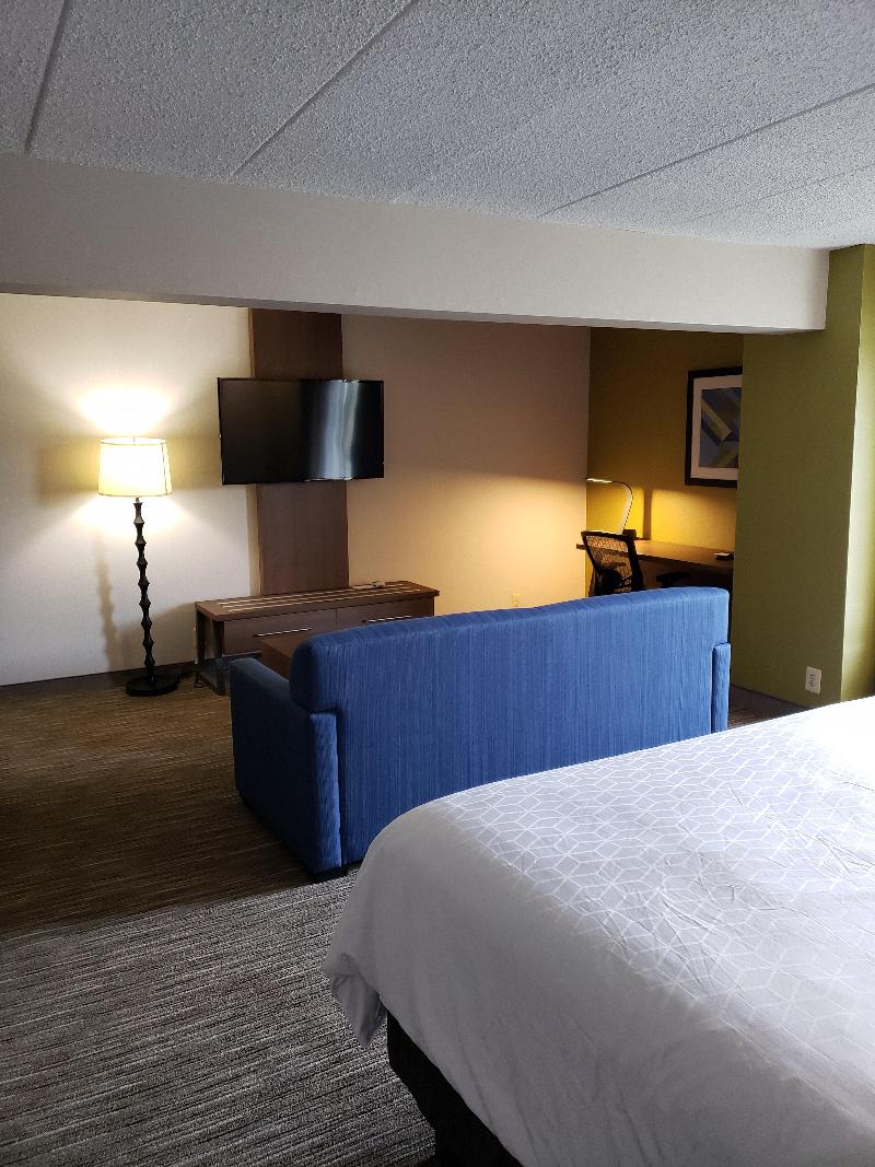 Holiday Inn Express Edgewood-Aberdeen-Bel Air image