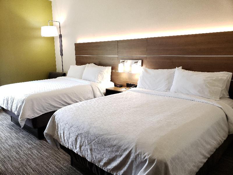 Holiday Inn Express Edgewood-Aberdeen-Bel Air photo 19