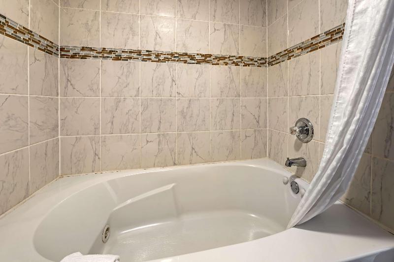 Best Western Edinburgh/Columbus image