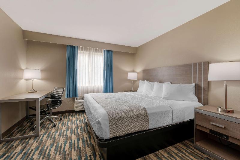 Best Western Edinburgh/Columbus image