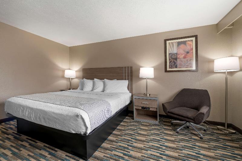 Best Western Edinburgh/Columbus image