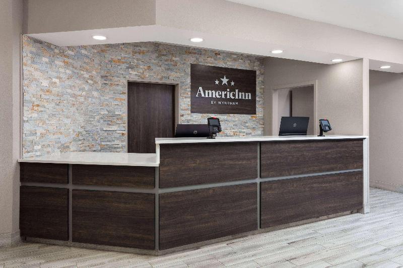 AmericInn by Wyndham Eagle River Downtown image