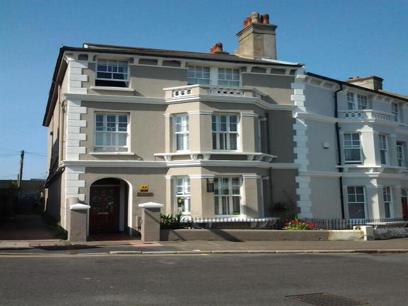 Gyves House image
