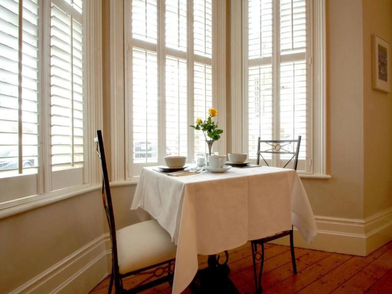 Gyves House image
