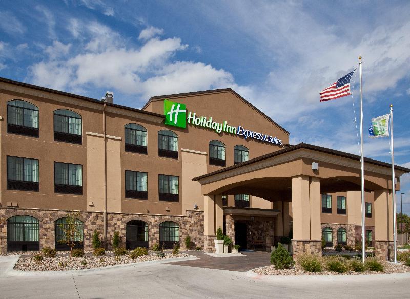 Holiday Inn Express & Suites Grand Island By IHG