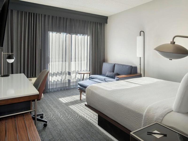 Courtyard Rye image