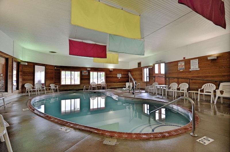 Days Inn by Wyndham Marquette image