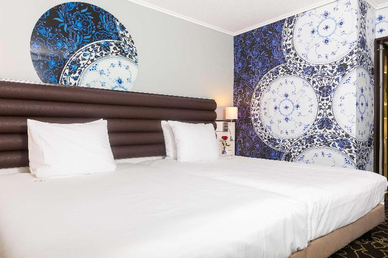 Golden Tulip Hotel Central image