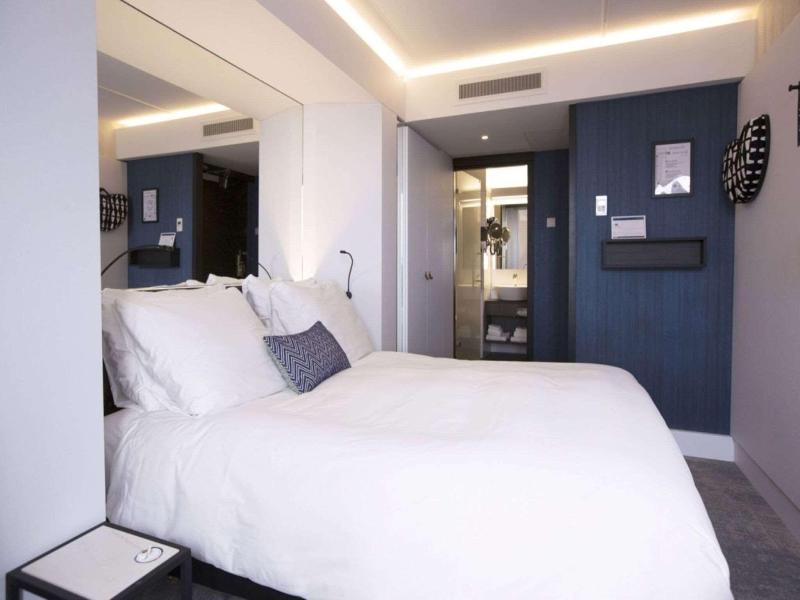 Golden Tulip Hotel Central image