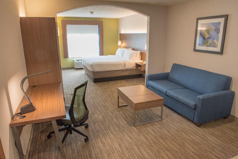 Holiday Inn Express & Suites Elkhart-South photo 6