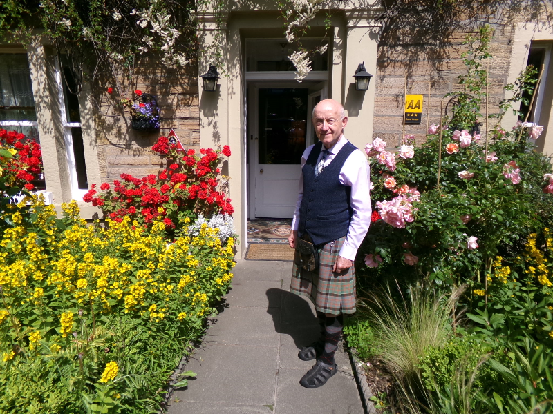 Averon Guest House image