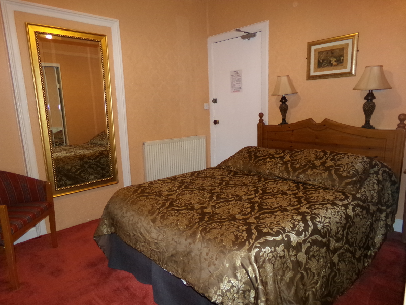 Averon Guest House image