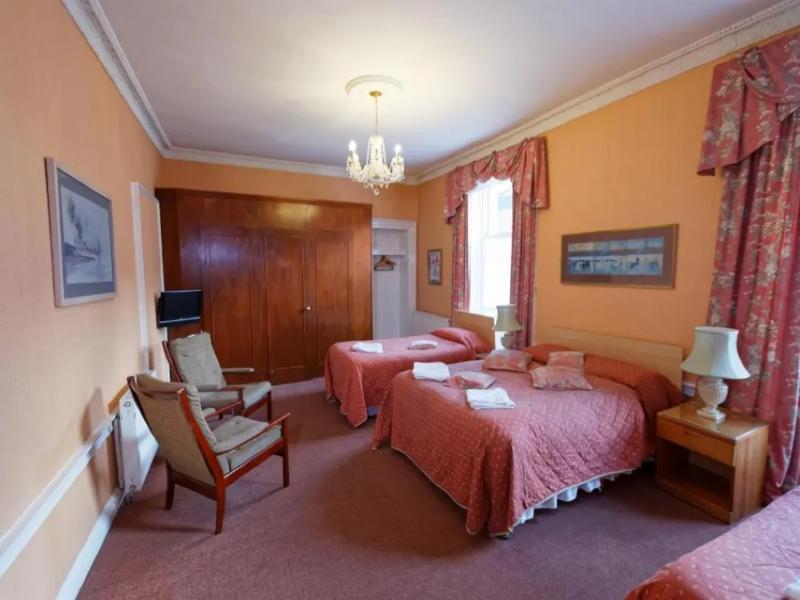 Averon Guest House image