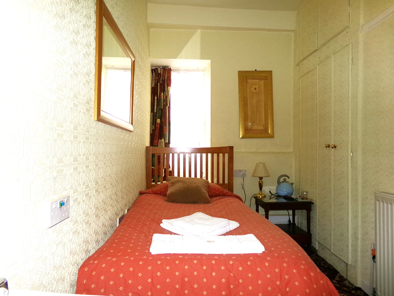 Averon Guest House image