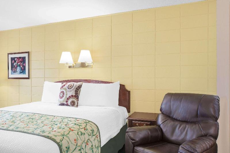 Knights Inn Fort Madison