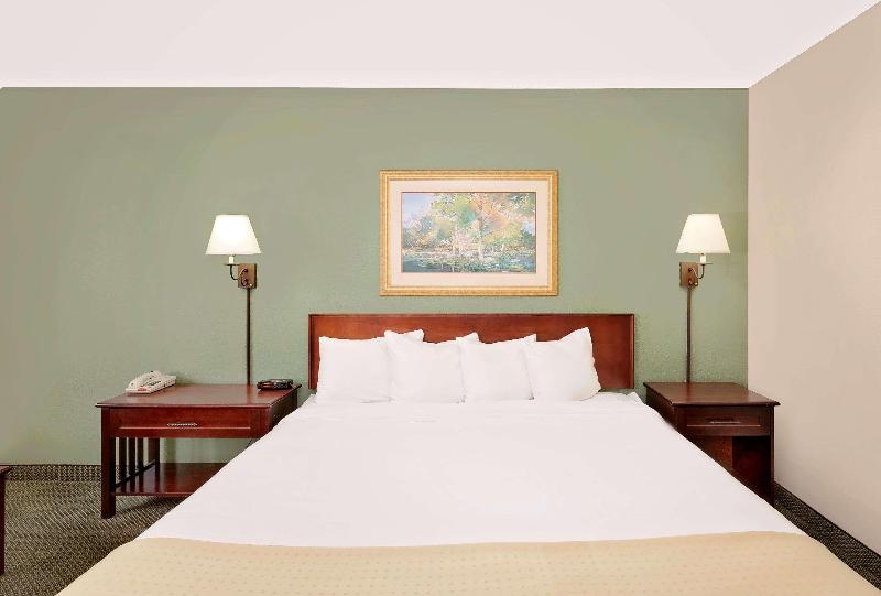 Bed room