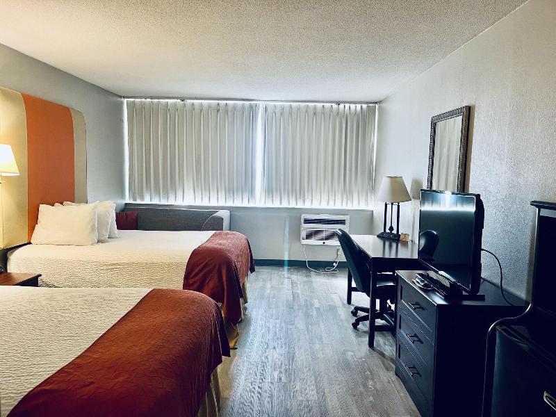 Baymont by Wyndham Keokuk image