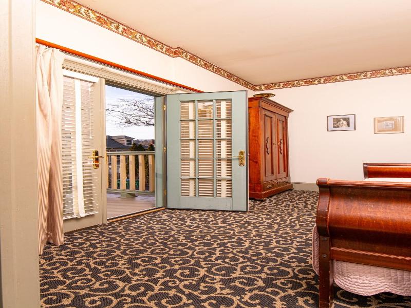 The Lafayette Inn image
