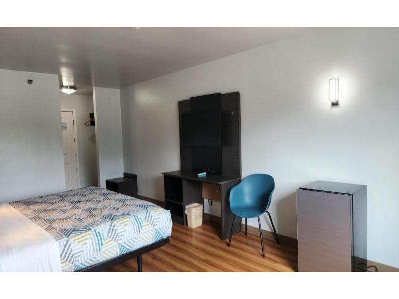 Motel 6-Ennis, TX GA image