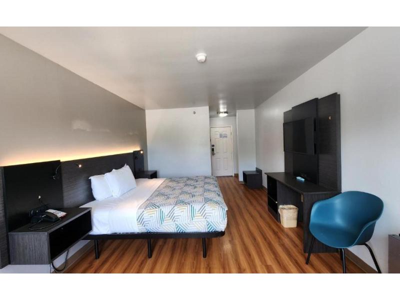 Motel 6-Ennis, TX GA image
