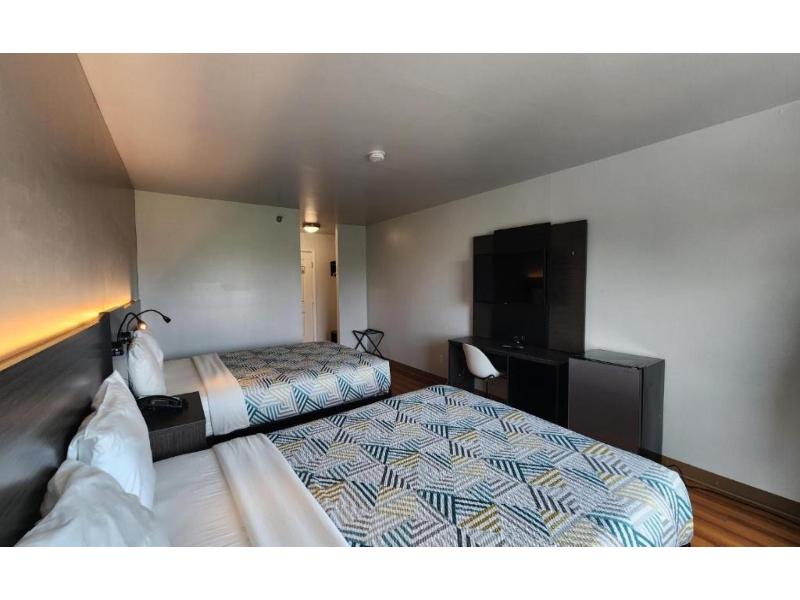 Motel 6-Ennis, TX GA image