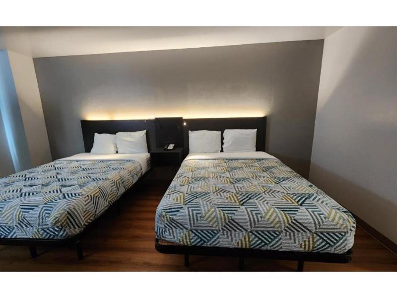 Motel 6-Ennis, TX GA image