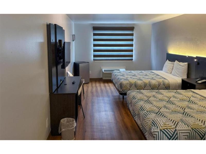 Motel 6-Ennis, TX GA image