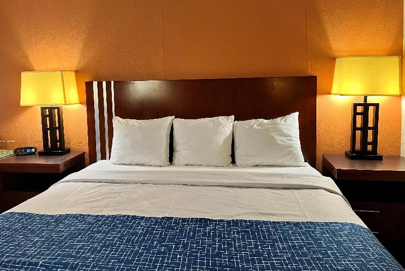 Travelodge by Wyndham Seymour image