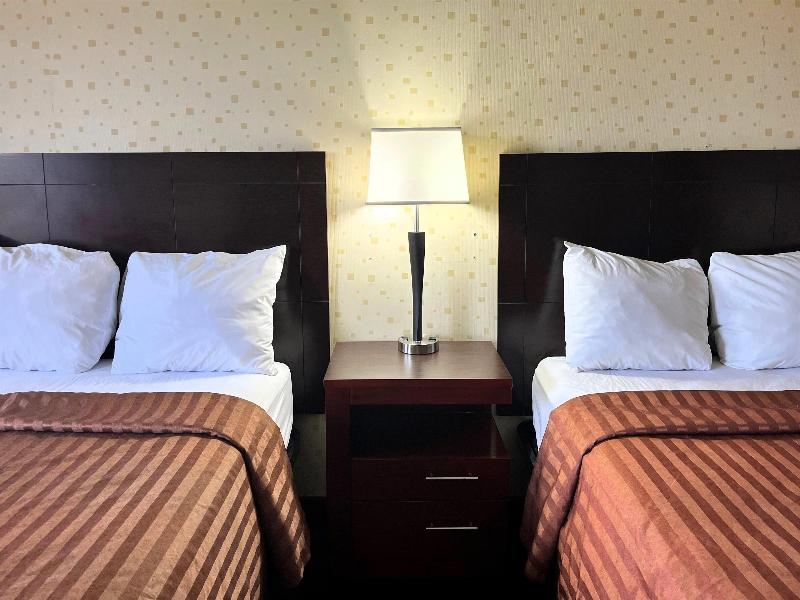 Travelodge by Wyndham Seymour image