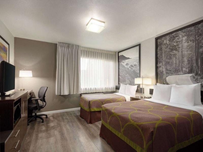 Super 8 by Wyndham Eureka image