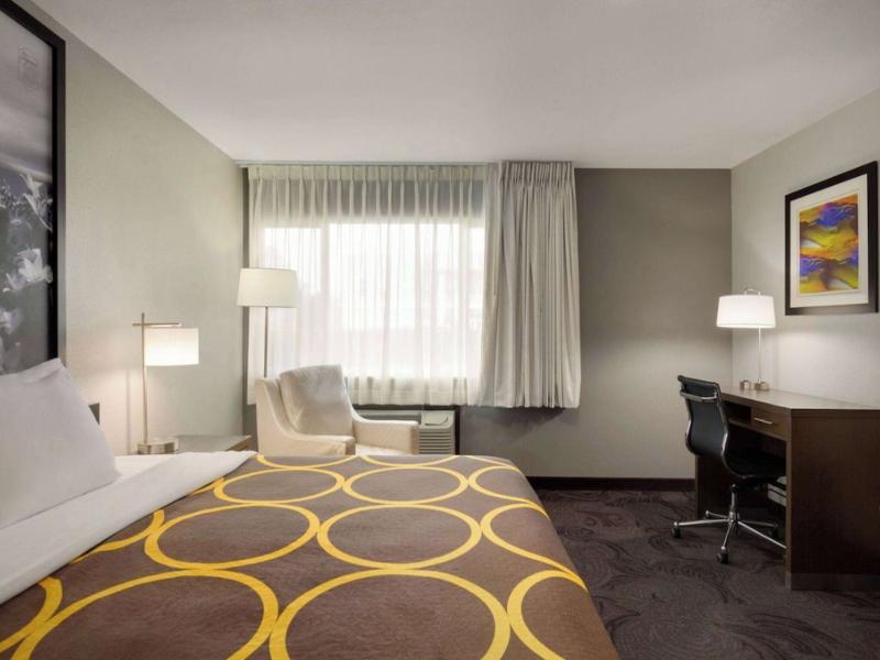 Super 8 by Wyndham Eureka image