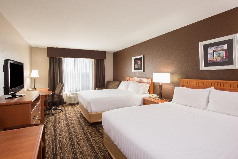 Holiday Inn Express & Suites Douglas image
