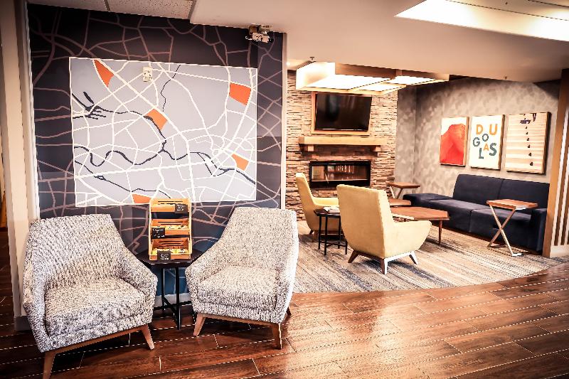 Holiday Inn Express & Suites Douglas image