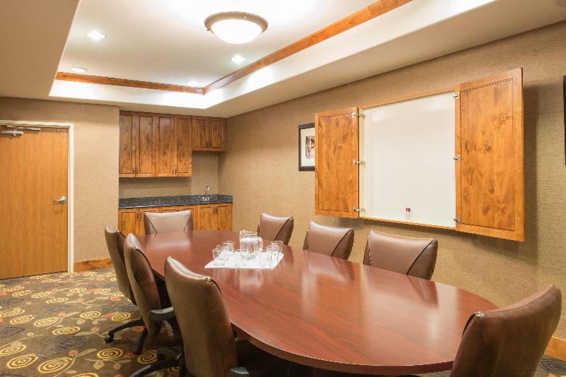 Holiday Inn Express & Suites Douglas image