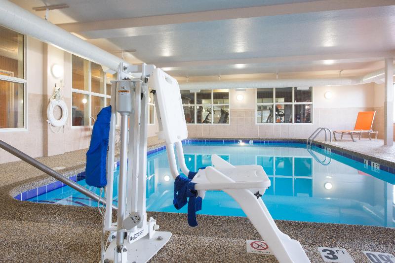 Holiday Inn Express & Suites Douglas image