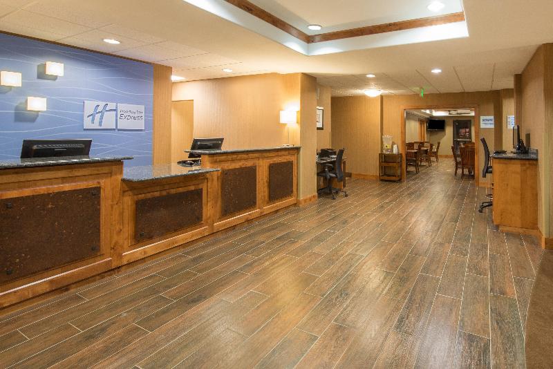 Holiday Inn Express & Suites Douglas image