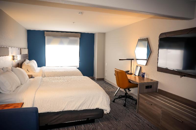 Holiday Inn Express & Suites Douglas image