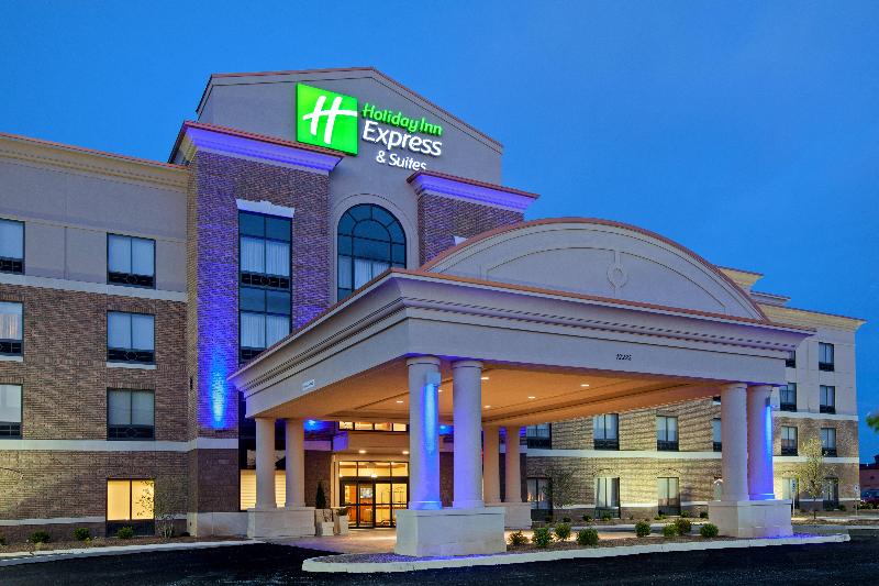 Holiday Inn Express & Suites Columbus Edinburgh image