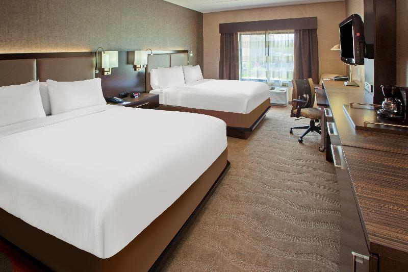 Holiday Inn Express & Suites Columbus Edinburgh photo 24