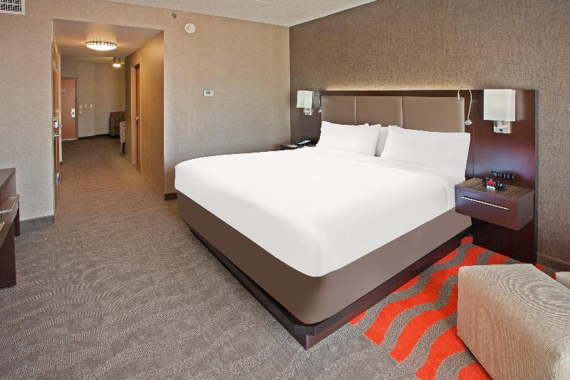 Holiday Inn Express & Suites Columbus Edinburgh photo 10