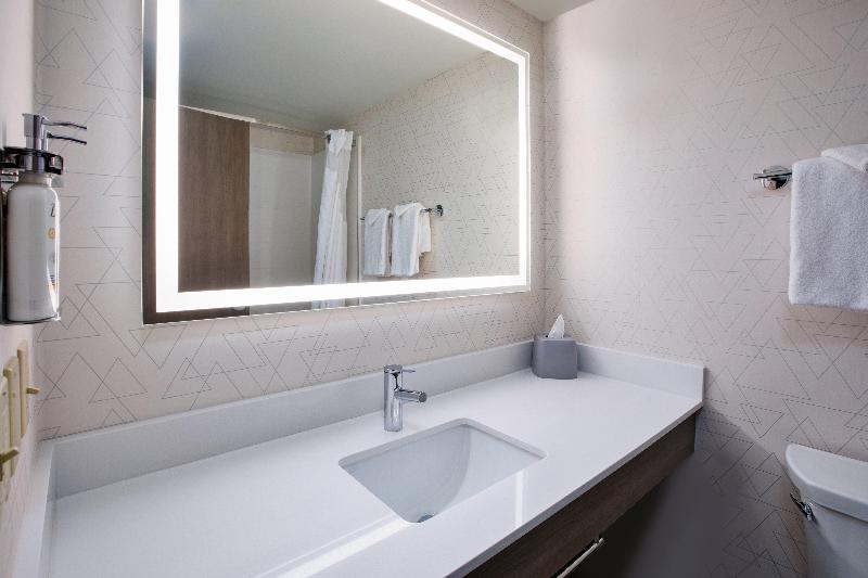 Holiday Inn Express Sault Ste. Marie image
