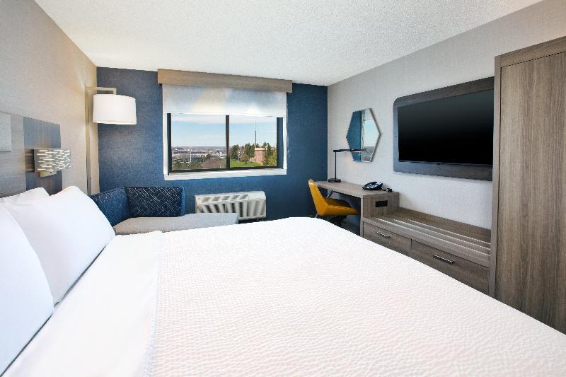 Holiday Inn Express Sault Ste. Marie image