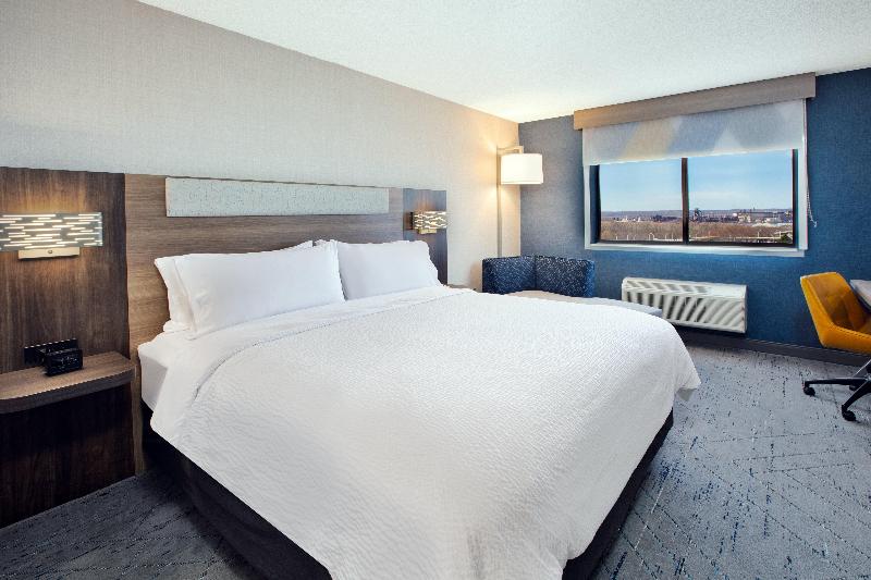 Holiday Inn Express Sault Ste. Marie image