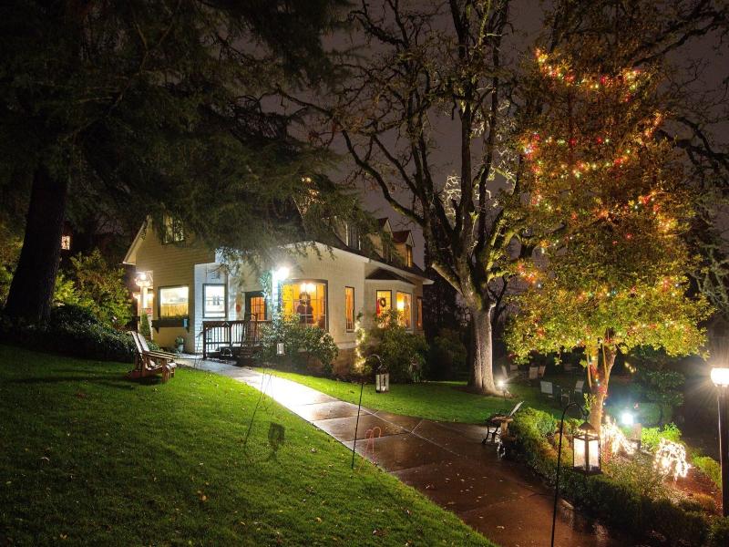 Campbell House-A City Inn
