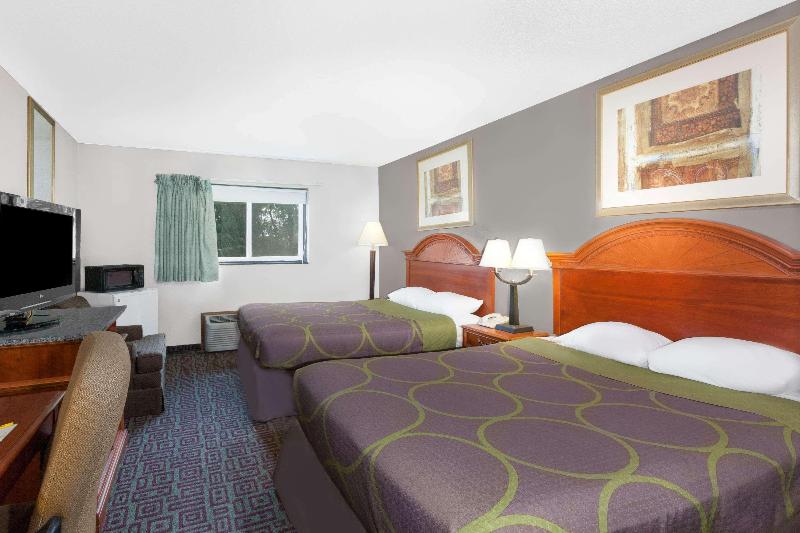 Super 8 By Wyndham Fort Madison