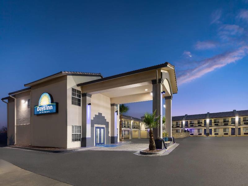 Days Inn by Wyndham El Paso West image