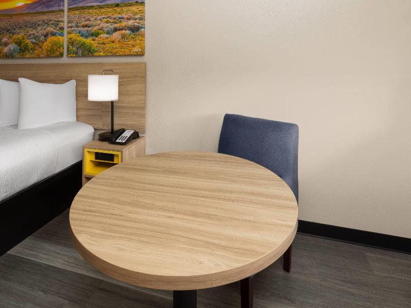 Days Inn by Wyndham El Paso West image
