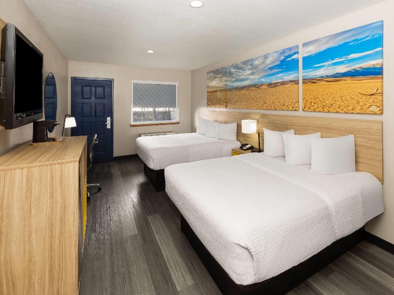 Days Inn by Wyndham El Paso West image