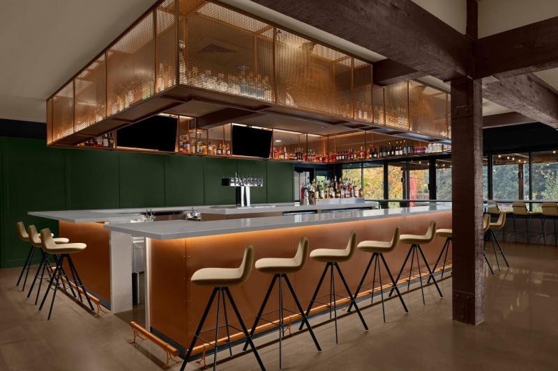 Valley River Inn image