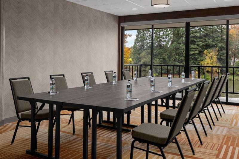 Valley River Inn image